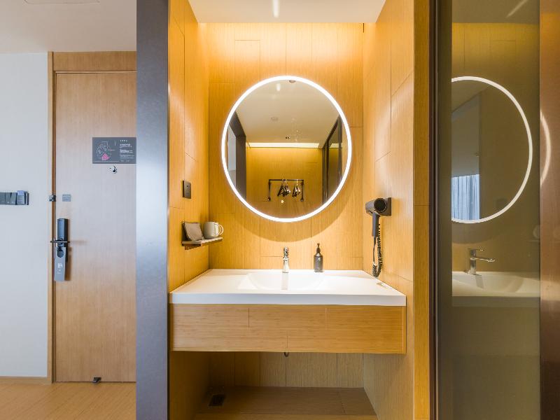 JI Hotel Shanghai Lujiazui Beiyangjing Road S image