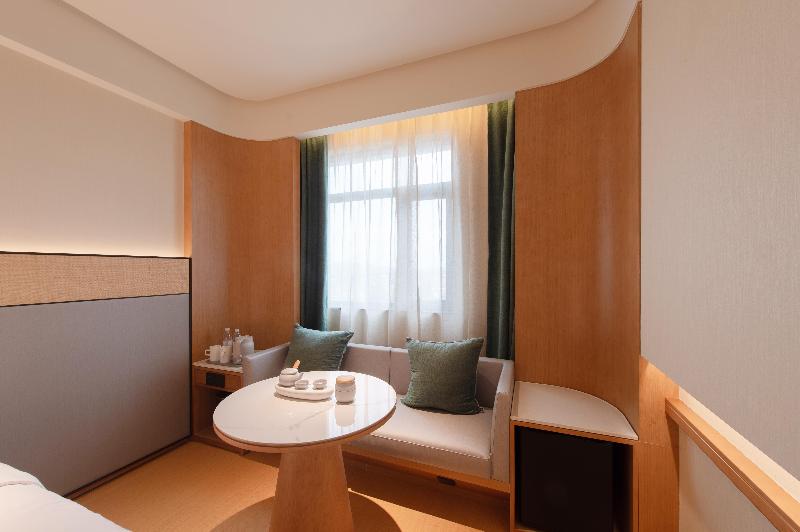 JI Hotel Qingdao Shandong Road The MIXC image