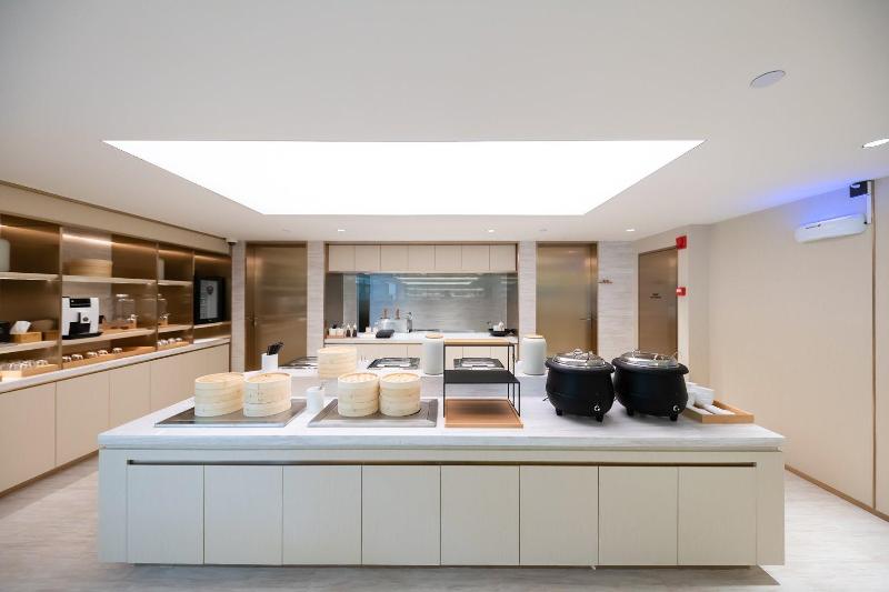 JI Hotel Shanghai Ningguo Road Station image