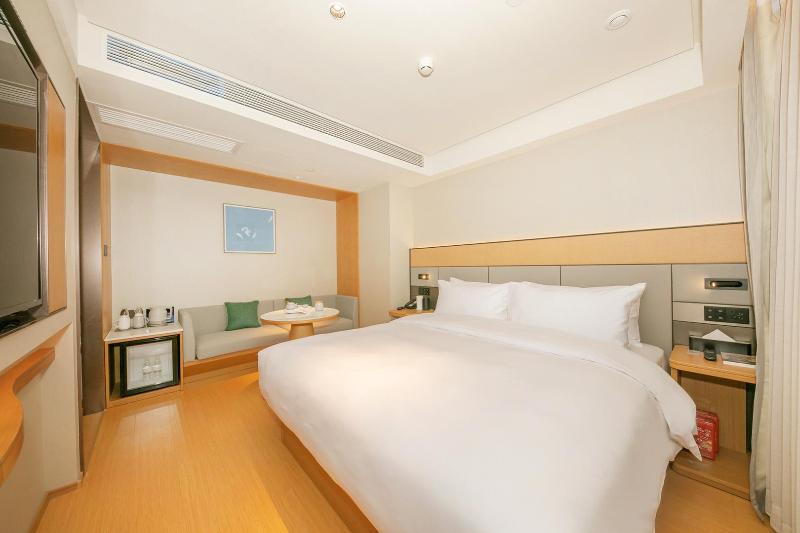JI Hotel South Beijing Station Zhaogongkou image
