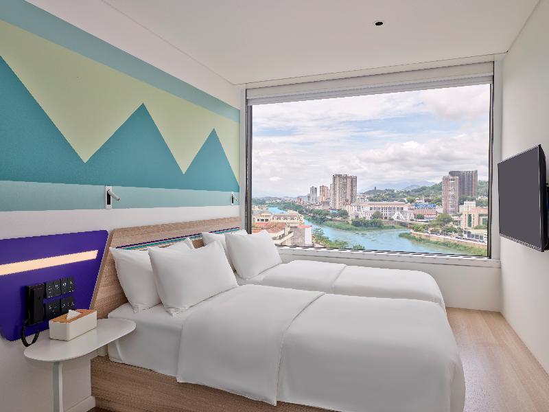 Tru by Hilton Lao Cai City Riverside image
