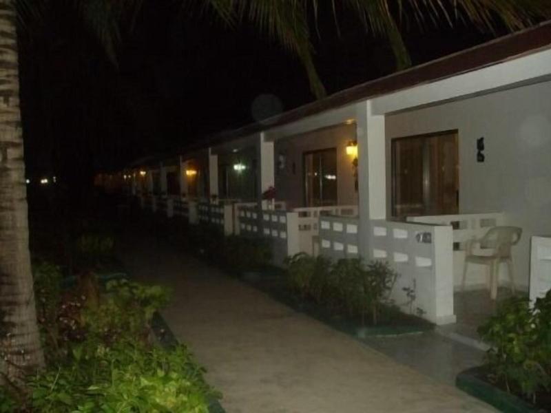 Holiday Beach Club Hotel image