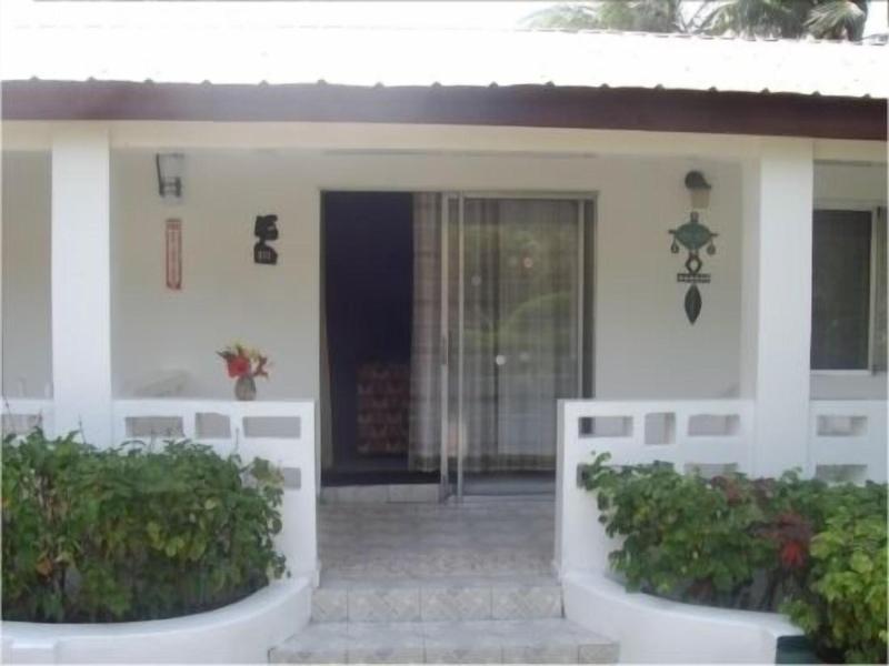 Holiday Beach Club Hotel image