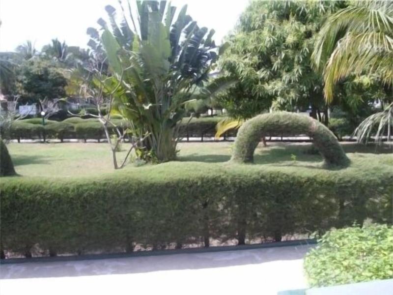 Holiday Beach Club Hotel image