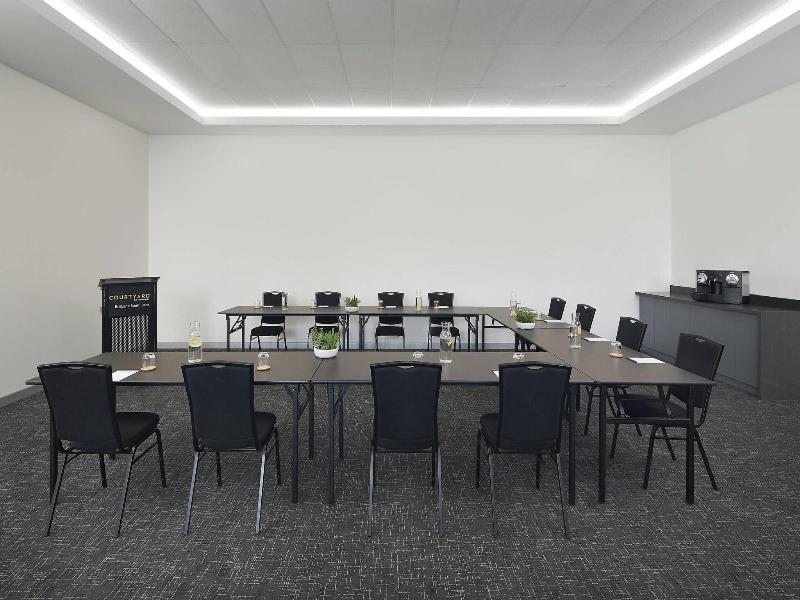 Courtyard By Marriott Brisbane South Bank image