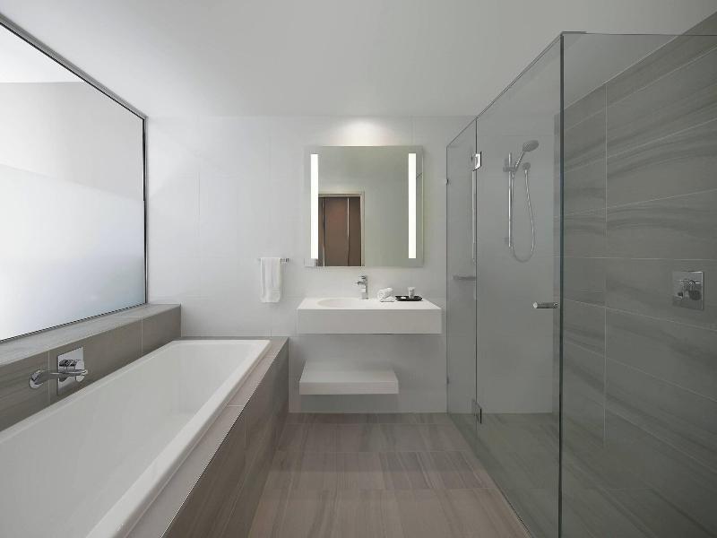 Courtyard By Marriott Brisbane South Bank image