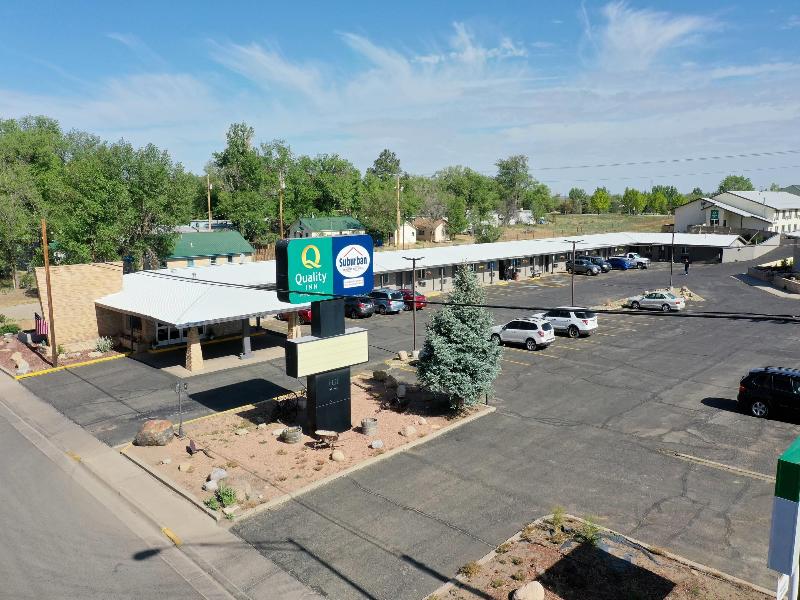 Suburban Studios Near Mesa Verde