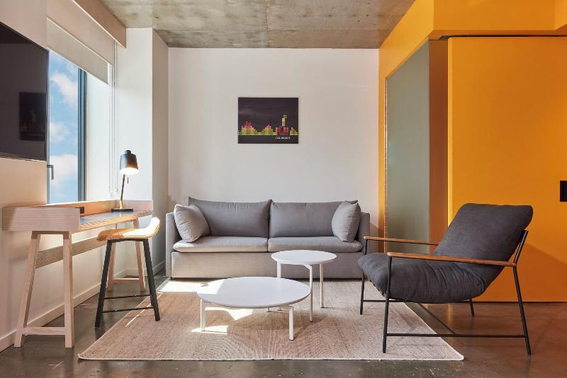 Radio Hotel image