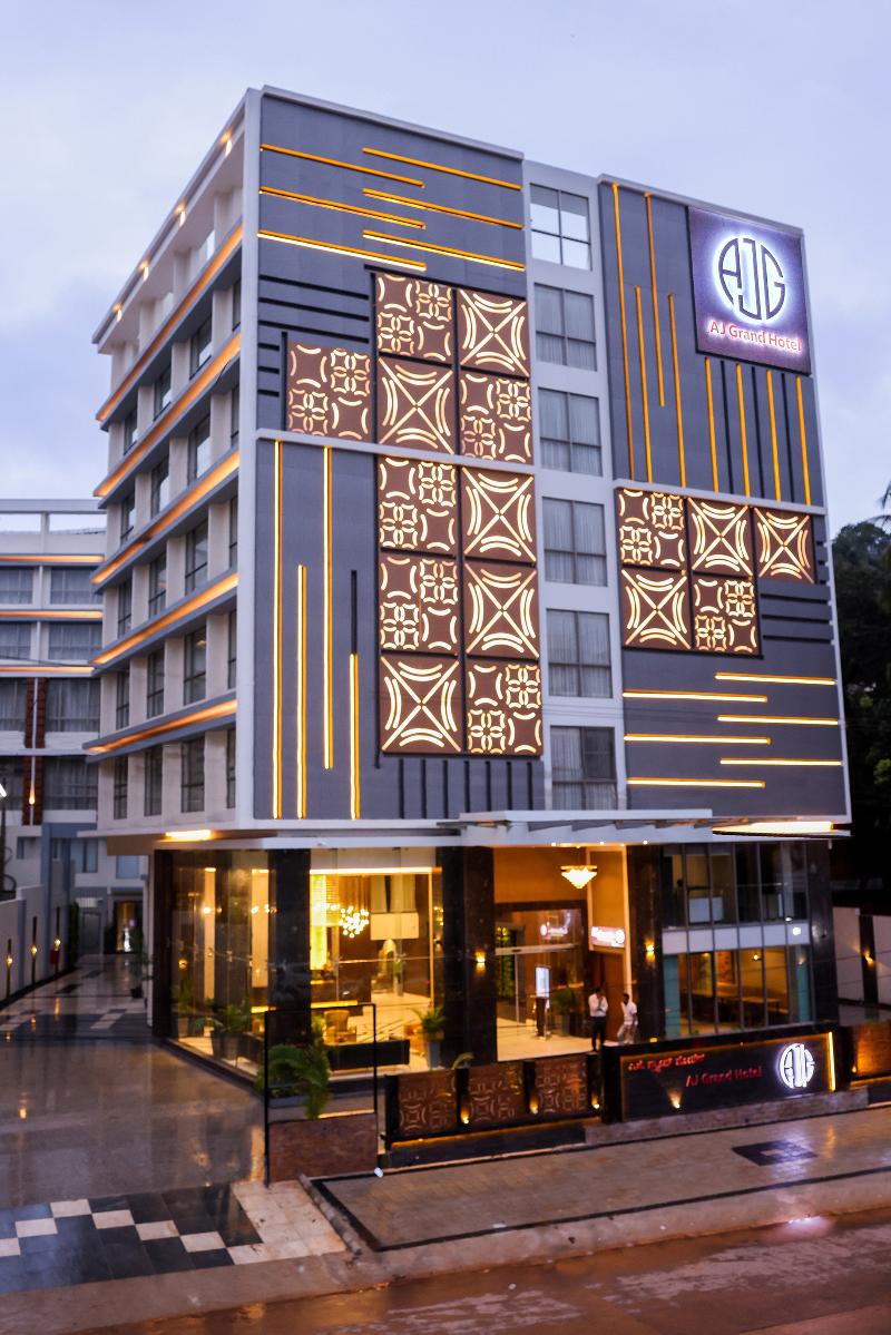 AJ Grand Hotel — photo 2