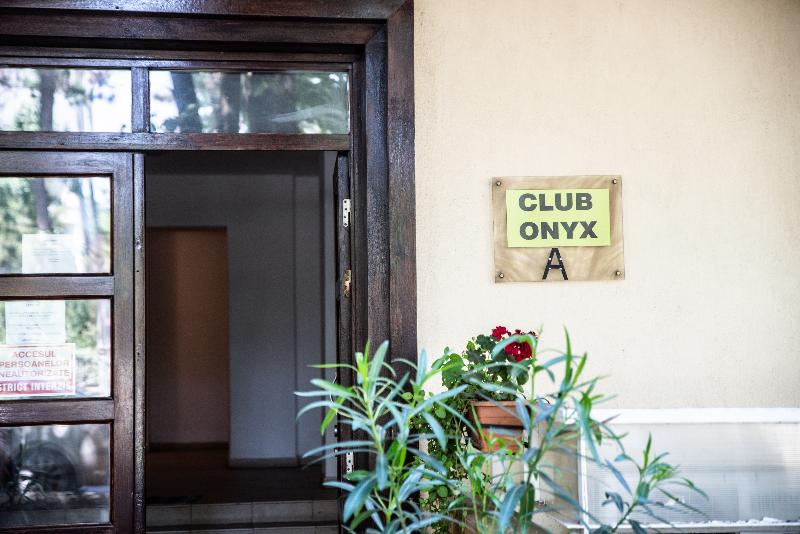 Club Onix Apartments