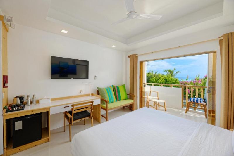 Luau Beach Inn Maldives 4