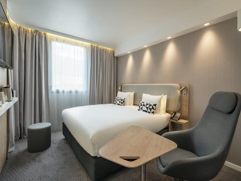 Holiday Inn Express Marne La Vallee Val D Europe image