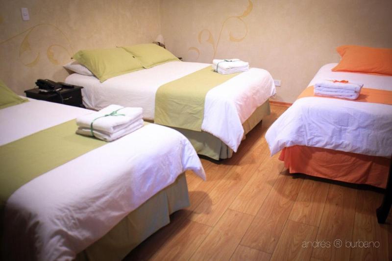 FAMILY ROOM TWO BEDS