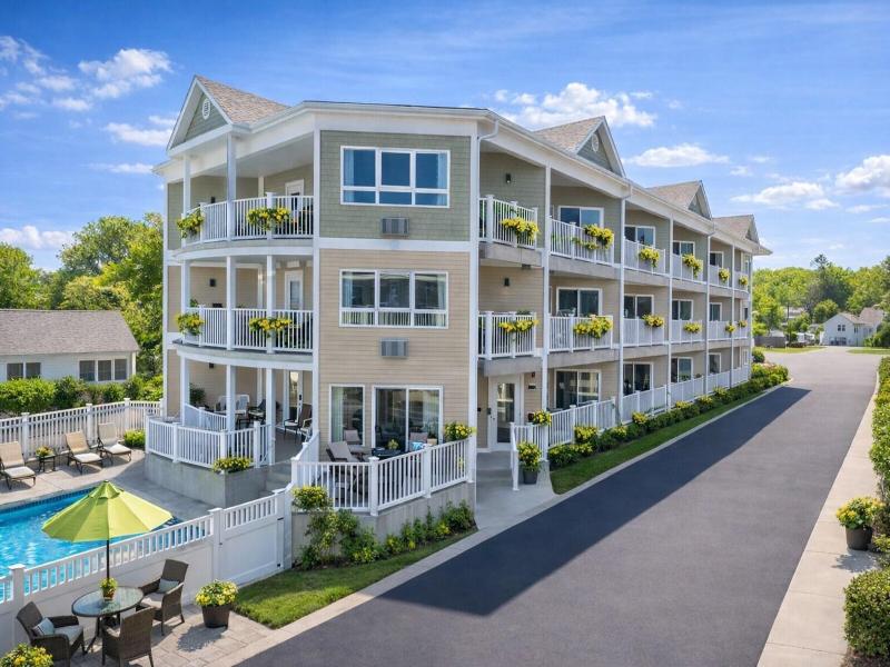 Sea Latch Inn image