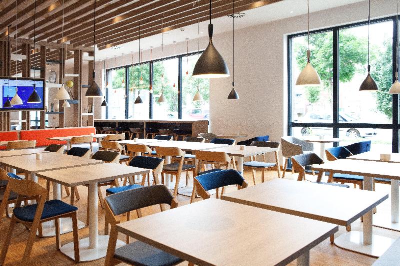 Holiday Inn Express Dusseldorf Airport image