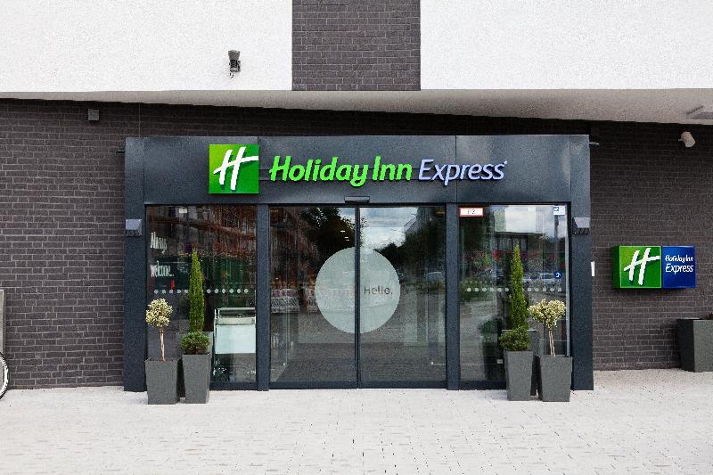 Holiday Inn Express Dusseldorf Airport image