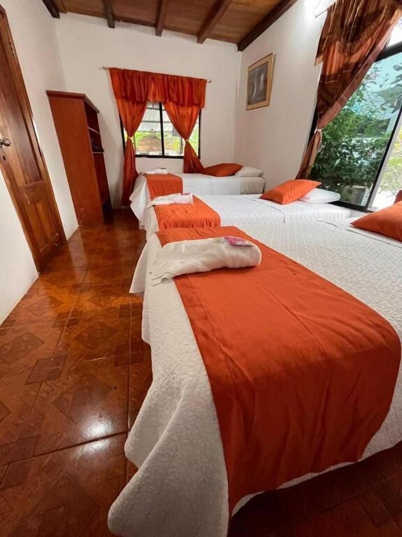 Hostal Las Gardenias image