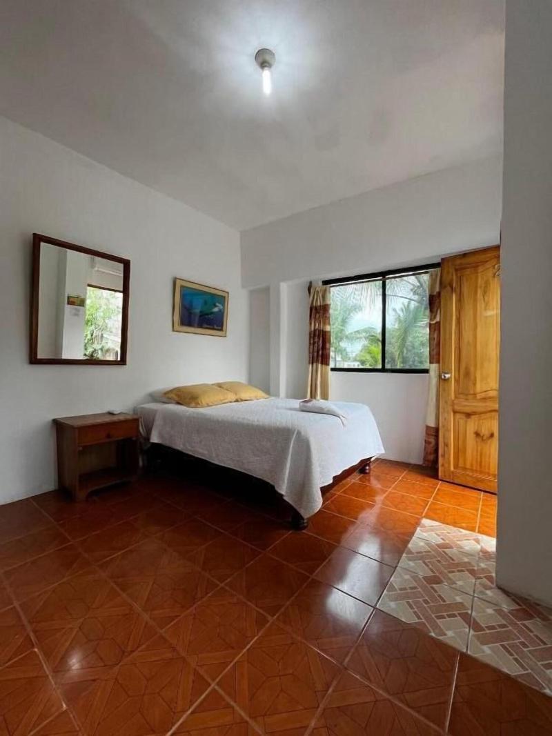 Hostal Las Gardenias image
