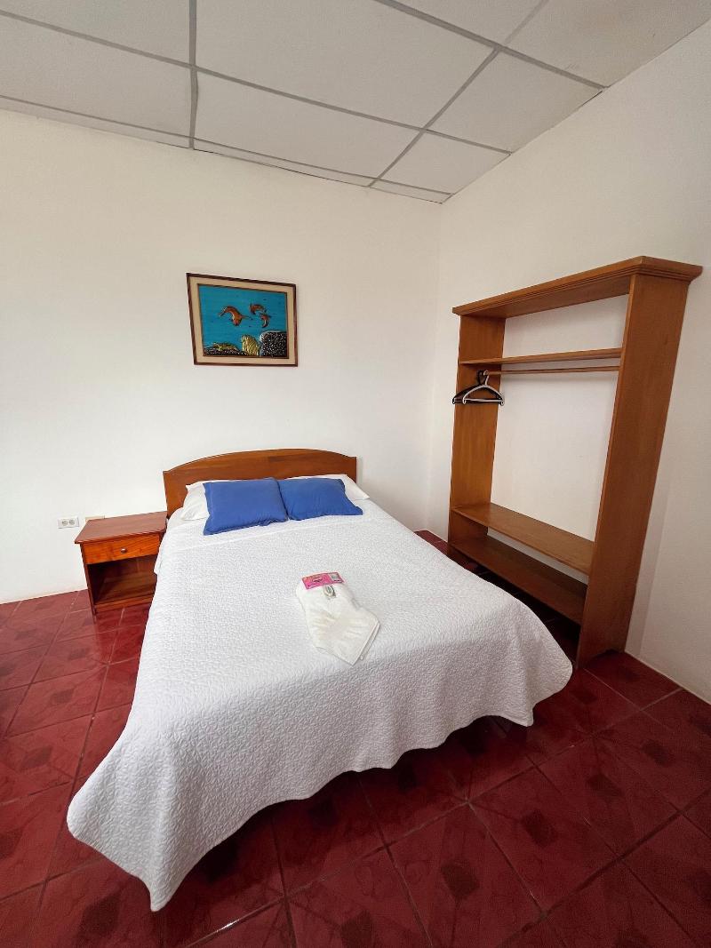 Hostal Las Gardenias image