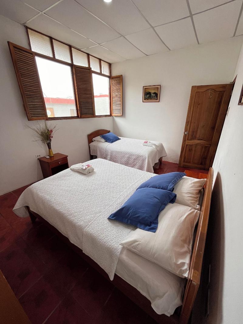 Hostal Las Gardenias image