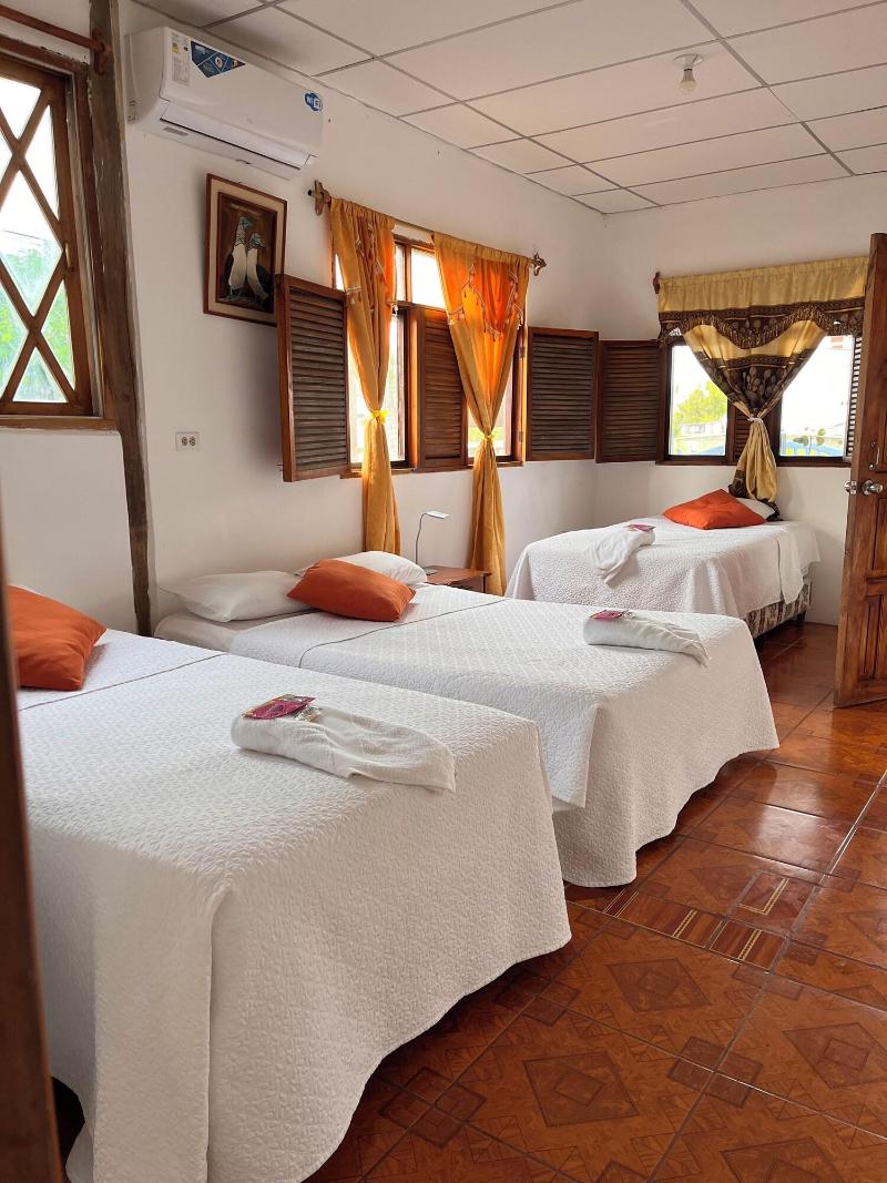 Hostal Las Gardenias image