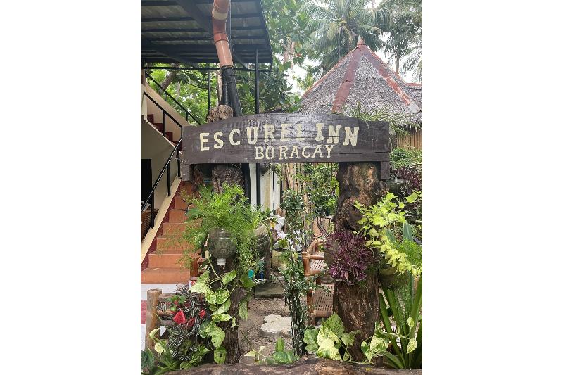 876 Escurel Inn Boracay