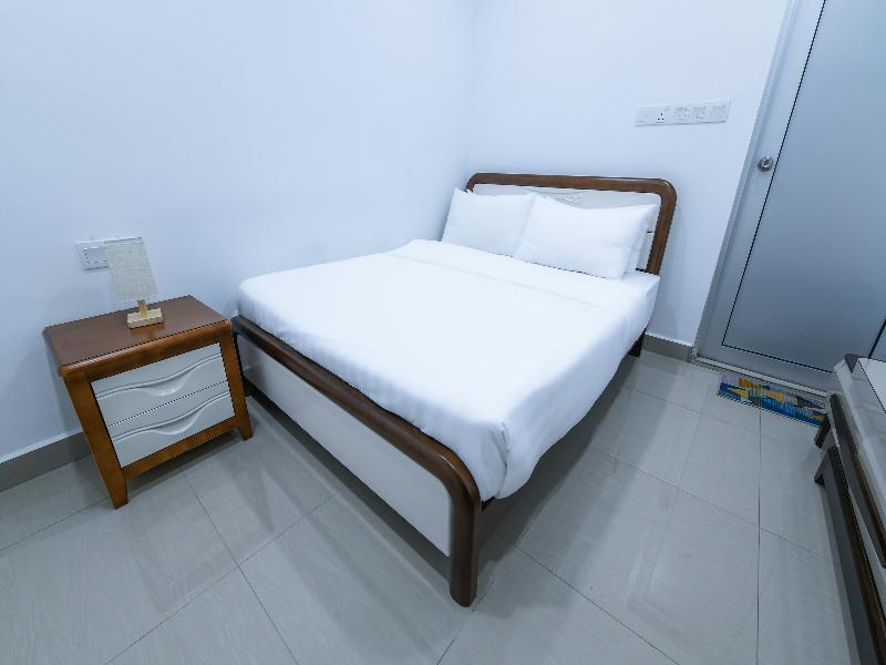 Super OYO Capital O 90543 Sp Star Hotel image