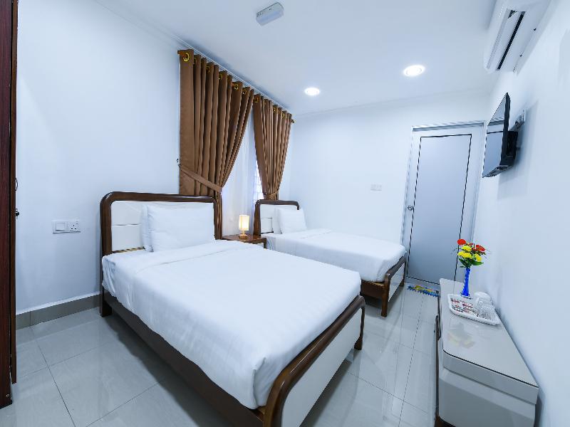 Super OYO Capital O 90543 Sp Star Hotel image