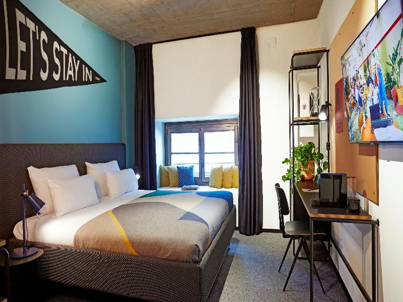 room detail thumbnail 0