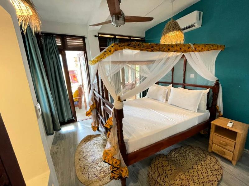 Asante Sana Beach Cottages image