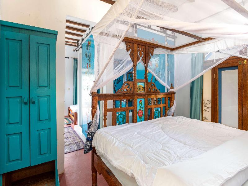 Asante Sana Beach Cottages image