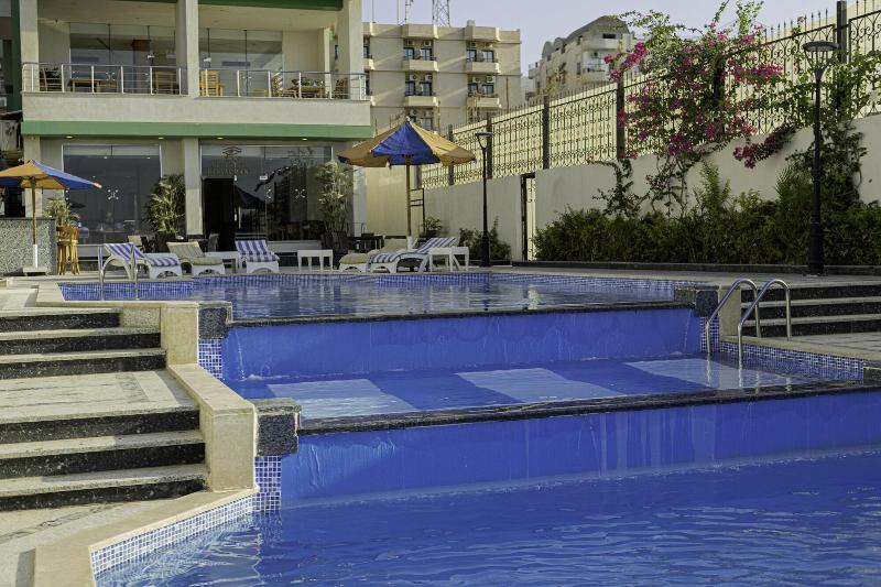 Tiba Rose Plaza image