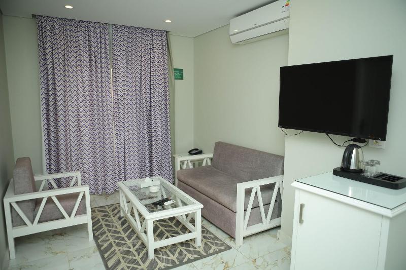 Tiba Rose Plaza image