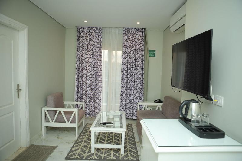 Tiba Rose Plaza image