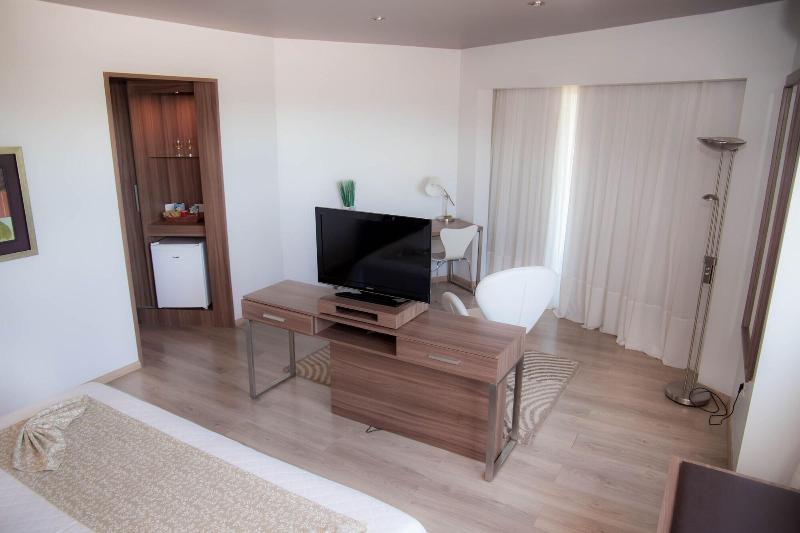 7 Saltos Resort image