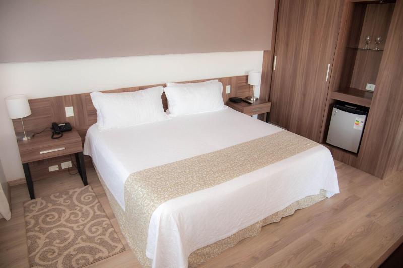 7 Saltos Resort image