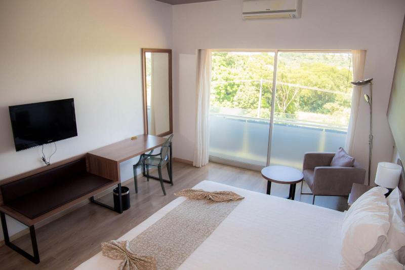 7 Saltos Resort image