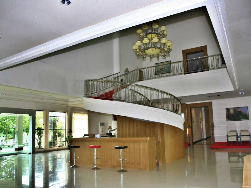 Hotel Parai Puri Tani image 1