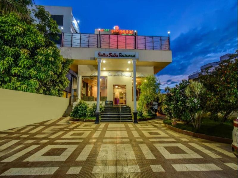 Hotel Sai Dharam Palace