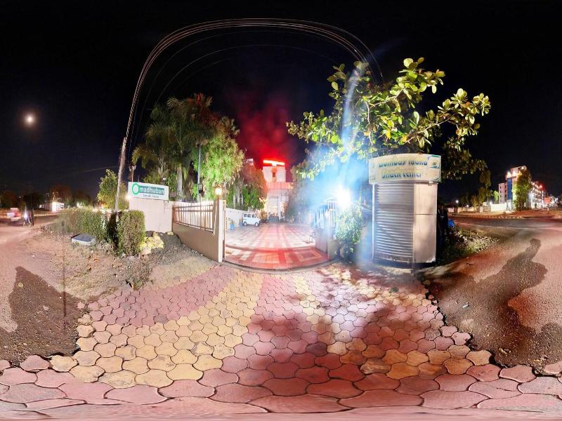 Hotel Sai Dharam Palace
