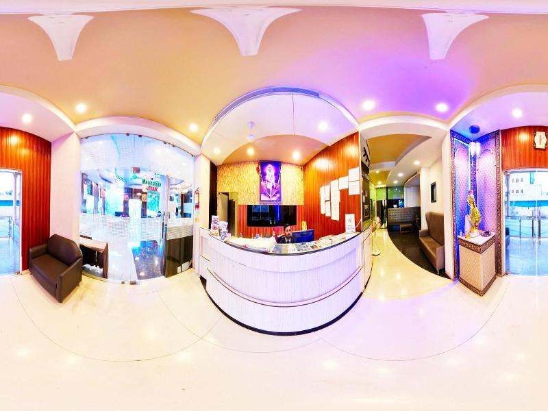 Hotel Sai Dharam Palace