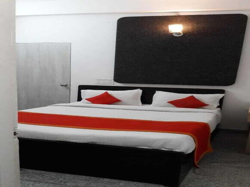 Tuma Club House image