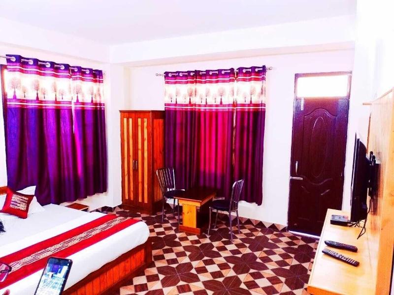 Capital O 84320 Heaven's Mahasu Villa image