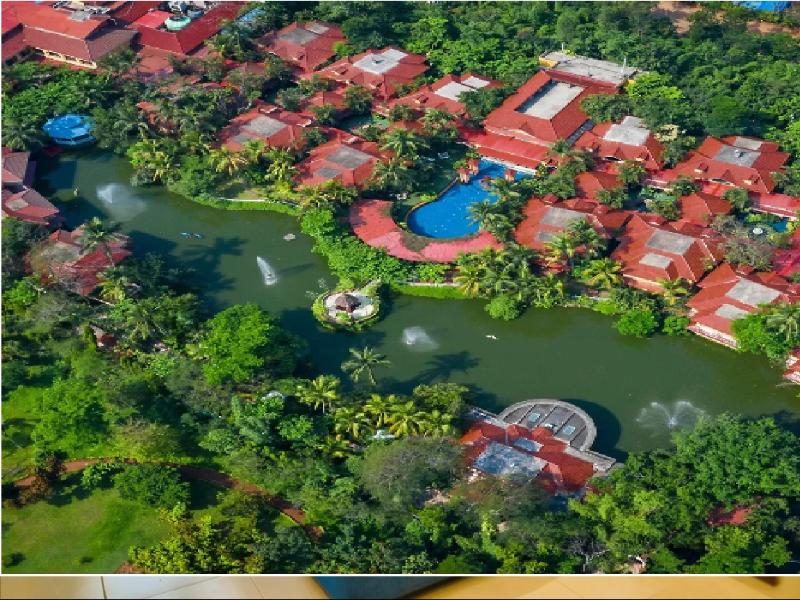 Mayfair On Sea, Morjim Beach