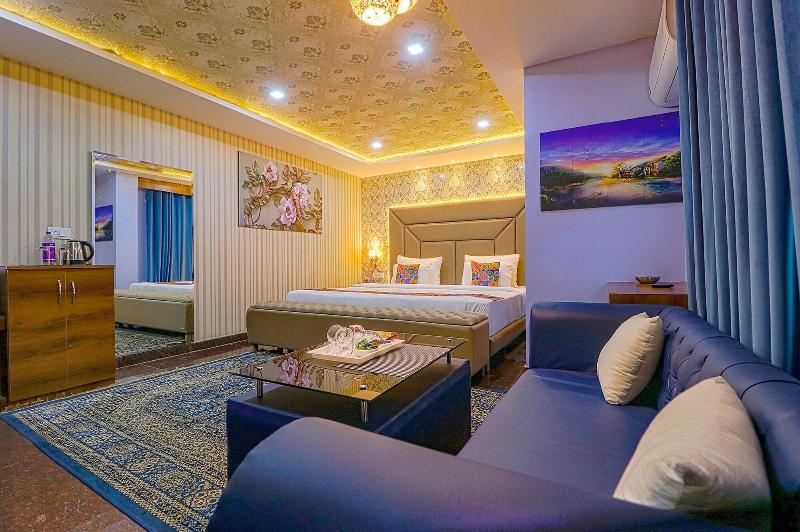 FabHotel Prime Z Grand image