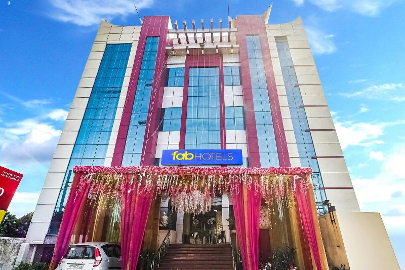 FabHotel Prime Z Grand image