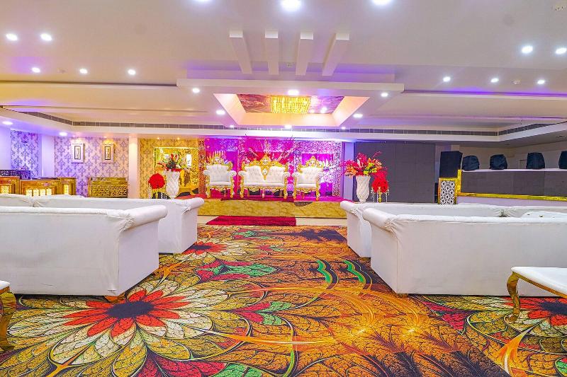 FabHotel Prime Z Grand image