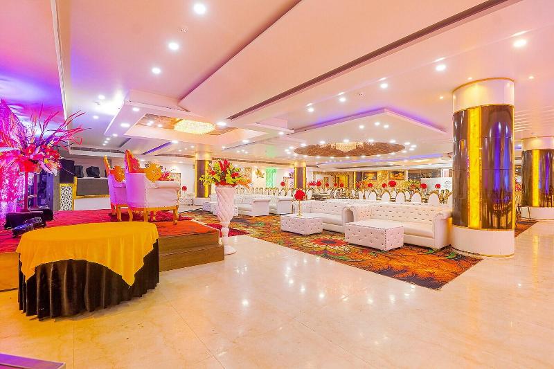 FabHotel Prime Z Grand image