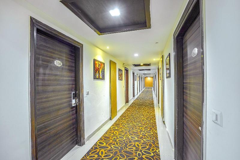 FabHotel Prime Z Grand image