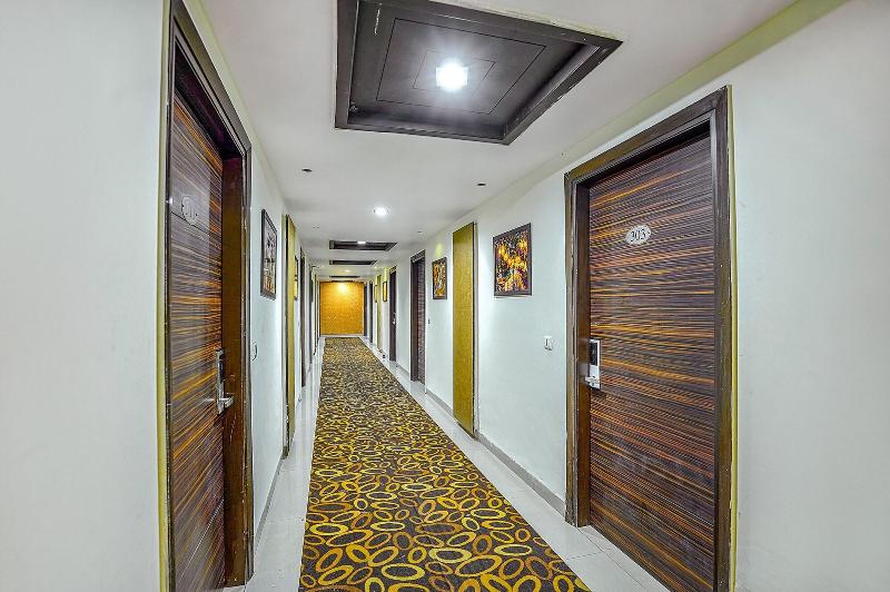 FabHotel Prime Z Grand image